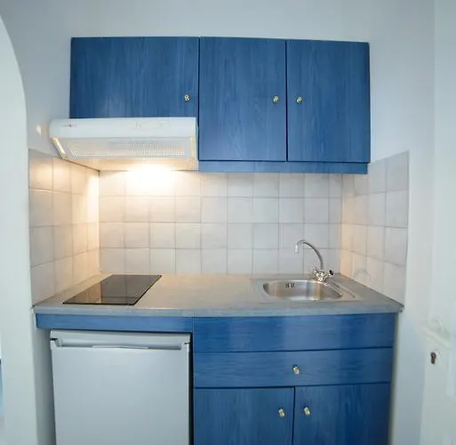 Stratos * Naxos City