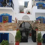 Daire Studios Stratos