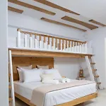 Studios Stratos Naxos City
