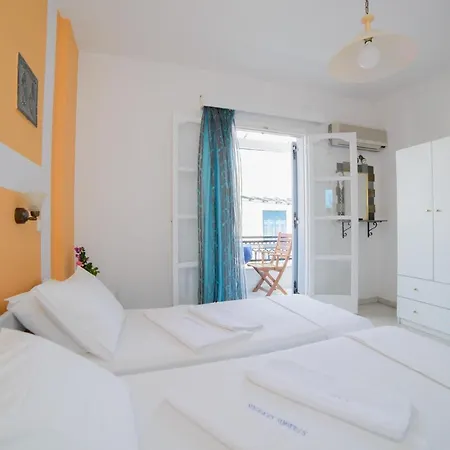 公寓 Stratos Naxos City