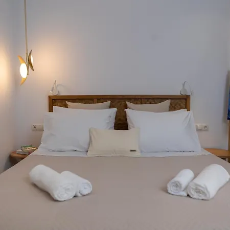 Studios Stratos Naxos City