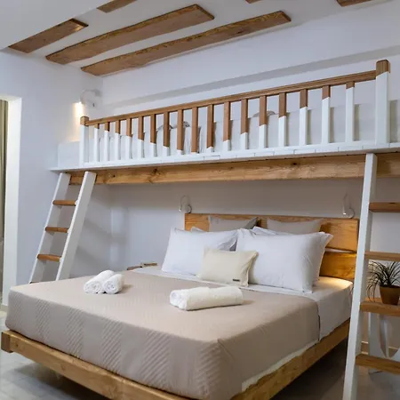 Studios Stratos *