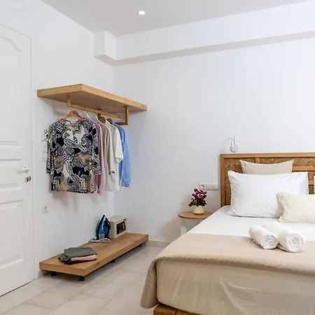 Studios Stratos Naxos City