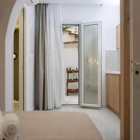 Stratos Apartment *