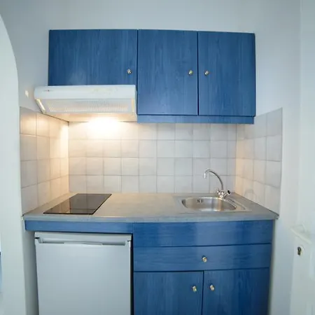 Studios Stratos * Naxos City