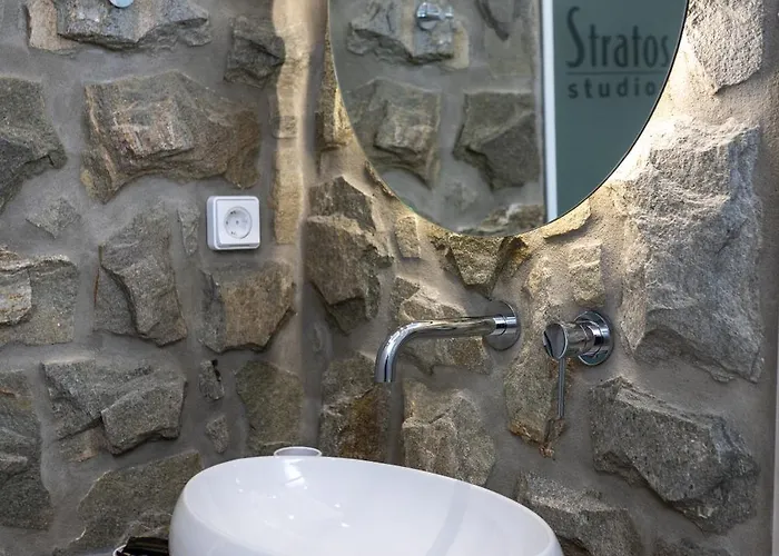 Studios Stratos * Naxos City